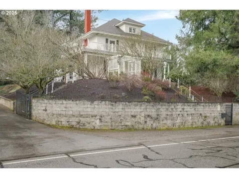 2611 S Troutdale Road Troutdale OR 97060