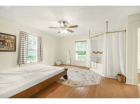 2611 S Troutdale Road Troutdale OR 97060