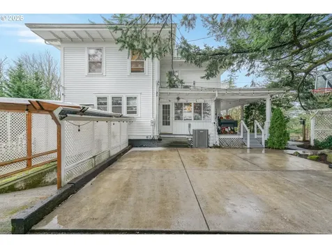 2611 S Troutdale Road Troutdale OR 97060