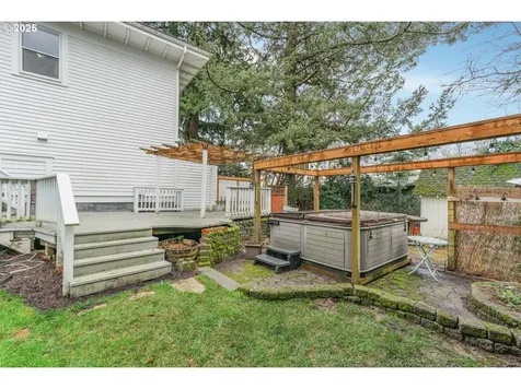 2611 S Troutdale Road Troutdale OR 97060