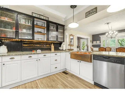 2611 S Troutdale Road Troutdale OR 97060