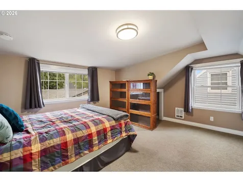 3725 SE Tibbetts Street Portland OR 97202