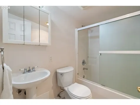 3725 SE Tibbetts Street Portland OR 97202