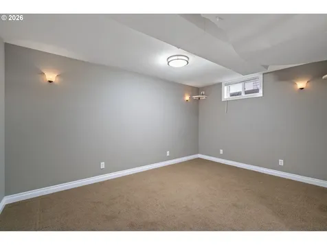 3725 SE Tibbetts Street Portland OR 97202
