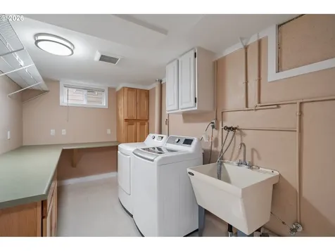 3725 SE Tibbetts Street Portland OR 97202