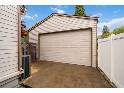 3725 SE Tibbetts Street Portland OR 97202