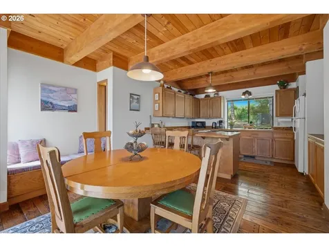 71616 Northshore Drive Birkenfeld OR 97016