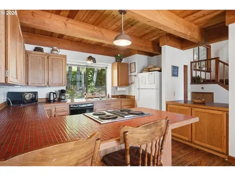 71616 Northshore Drive Birkenfeld OR 97016