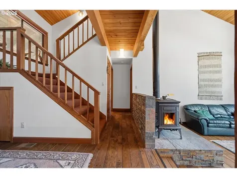 71616 Northshore Drive Birkenfeld OR 97016