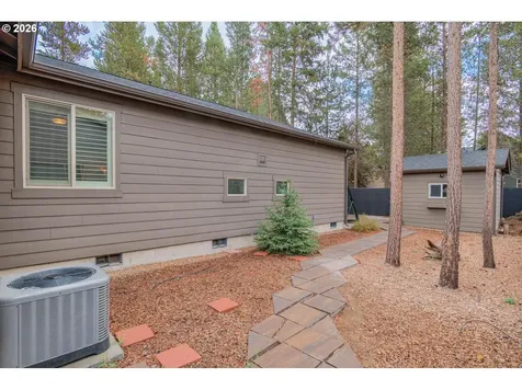 51868 Trapper George Lane La Pine OR 97739