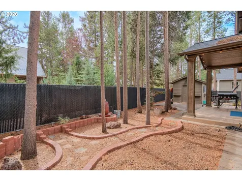 51868 Trapper George Lane La Pine OR 97739