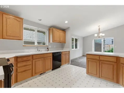 5902 NE 81st Avenue Vancouver WA 98662