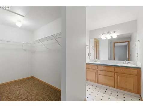 5902 NE 81st Avenue Vancouver WA 98662