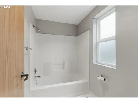 5902 NE 81st Avenue Vancouver WA 98662