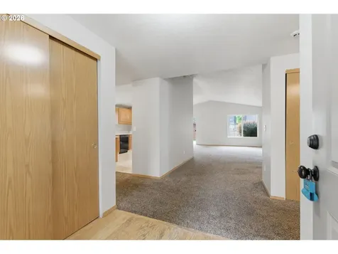5902 NE 81st Avenue Vancouver WA 98662