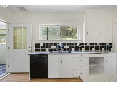 1458 Stearns Lane Oakland OR 97462