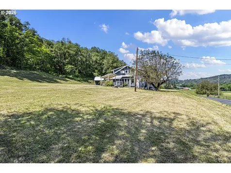 1458 Stearns Lane Oakland OR 97462