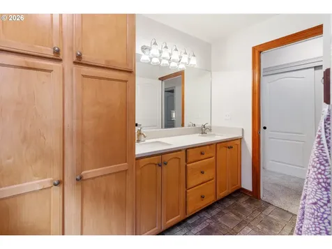 36208 NE Holling Avenue La Center WA 98629