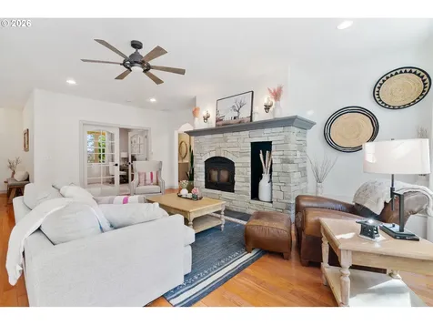 36208 NE Holling Avenue La Center WA 98629