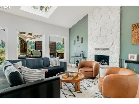 19150 Nixon Avenue West Linn OR 97068