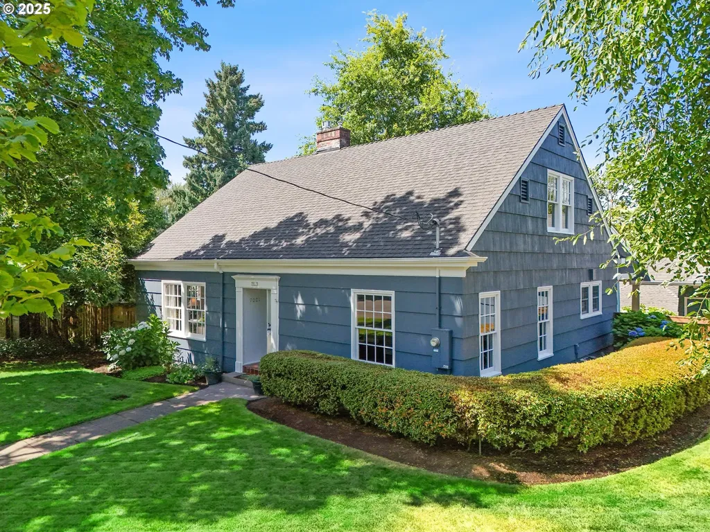 7001 SE 35th Avenue Portland OR 97202