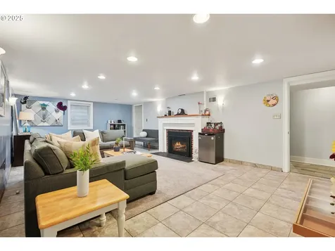 7001 SE 35th Avenue Portland OR 97202