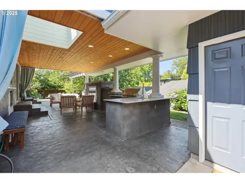 7001 SE 35th Avenue Portland OR 97202