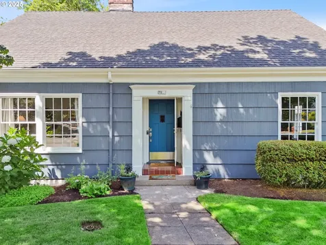 7001 SE 35th Avenue Portland OR 97202