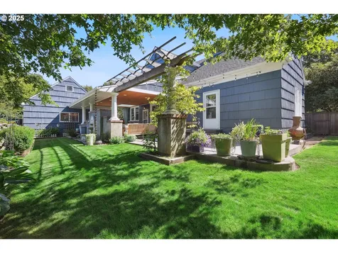 7001 SE 35th Avenue Portland OR 97202