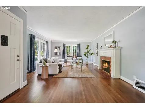 7001 SE 35th Avenue Portland OR 97202
