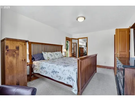 15017 NW Oakmont Loop Beaverton OR 97006