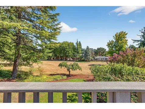 15017 NW Oakmont Loop Beaverton OR 97006