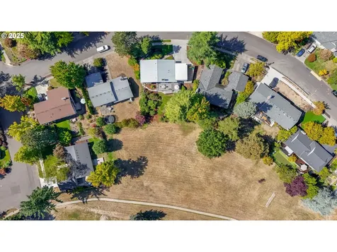 15017 NW Oakmont Loop Beaverton OR 97006