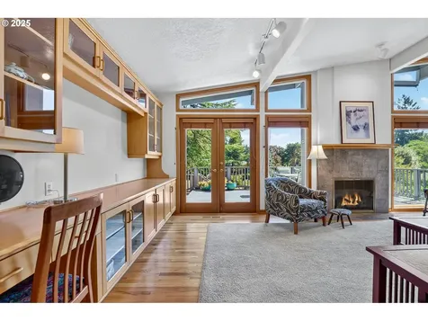15017 NW Oakmont Loop Beaverton OR 97006