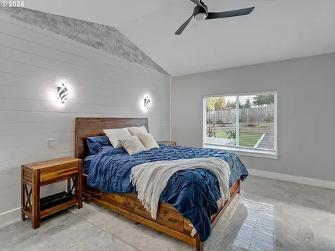 3034 SW 2nd Street Mcminnville OR 97128
