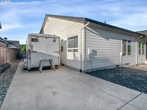 3034 SW 2nd Street Mcminnville OR 97128