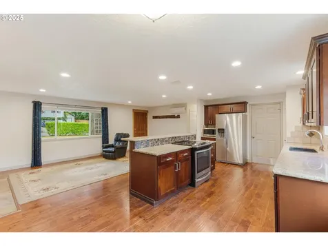 9608 NE 114th Avenue Vancouver WA 98662