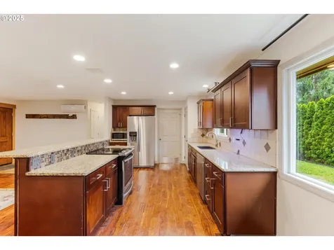 9608 NE 114th Avenue Vancouver WA 98662