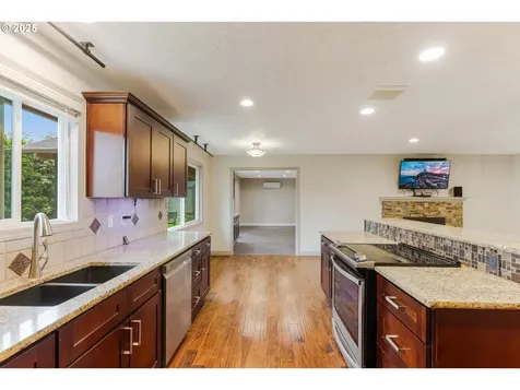 9608 NE 114th Avenue Vancouver WA 98662