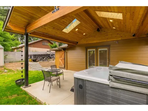 9608 NE 114th Avenue Vancouver WA 98662