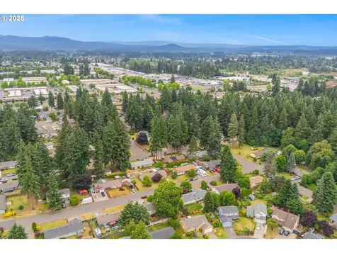 9608 NE 114th Avenue Vancouver WA 98662