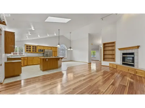 139 Redrock Way Eugene OR 97404