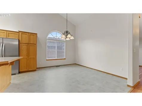 139 Redrock Way Eugene OR 97404