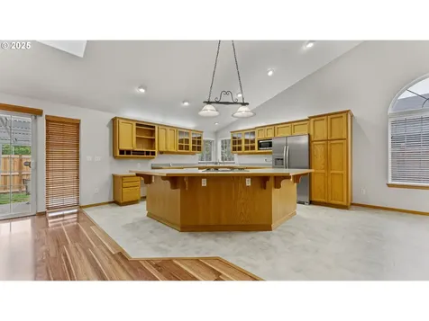 139 Redrock Way Eugene OR 97404