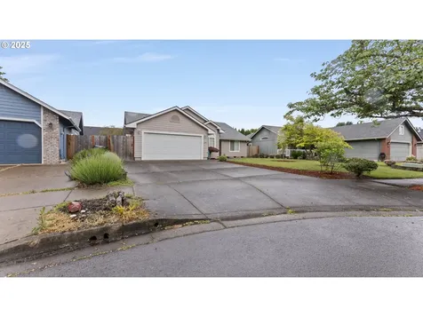139 Redrock Way Eugene OR 97404