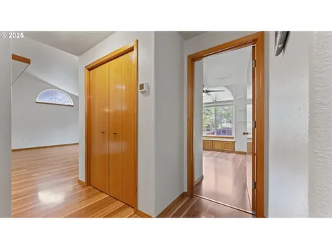 139 Redrock Way Eugene OR 97404