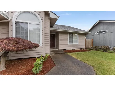 139 Redrock Way Eugene OR 97404