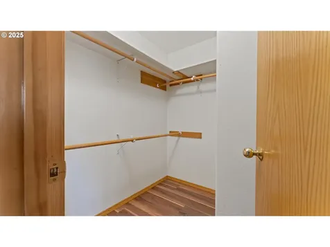 139 Redrock Way Eugene OR 97404