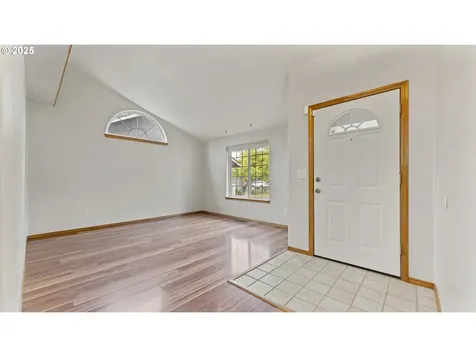 139 Redrock Way Eugene OR 97404