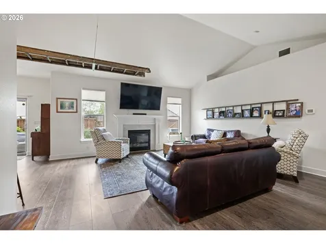 203 Copper Way Creswell OR 97426